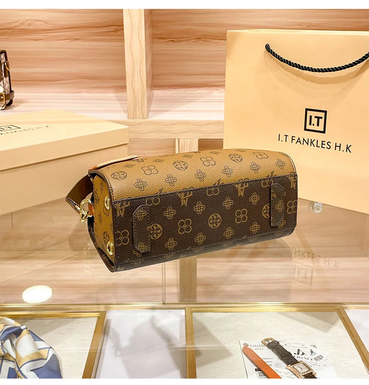 Brand women's handbag 2025 new autumn and winter high-end texture niche designer light luxury shoulder crossbody bag pillow bag