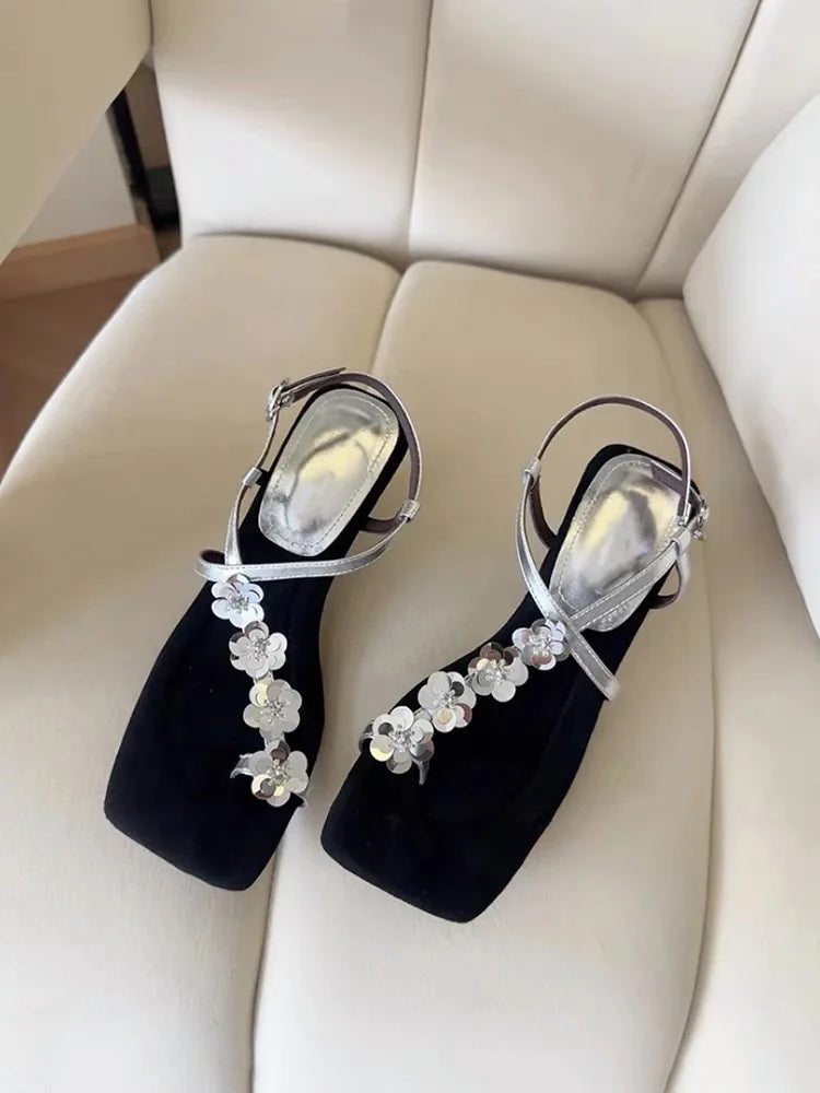 French Transparent Strap Flip-flops Fairy Shoes for Outerwear, 2025 New Summer Rhinestone High-end Flat Sandals