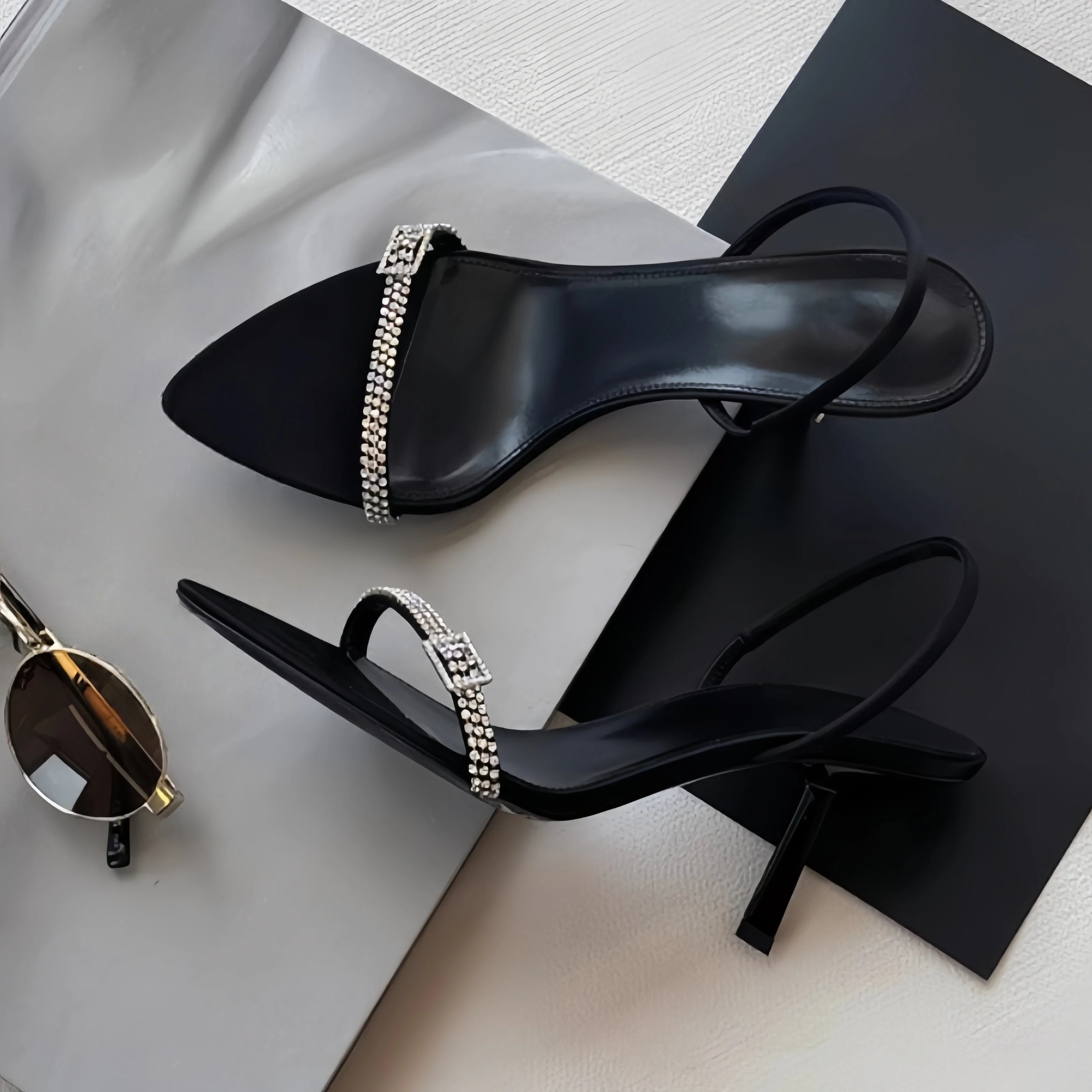 New Luxury Rhinestones Sandals Sexy Runway Pumps Strappy Heels Female Shoe Open Fashion Buckle Women Stiletto Back Strap Sandals