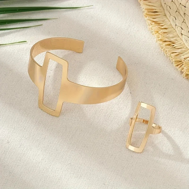 Personalized Trend Hollowed Out Geometric Wide Face Bracelet Ring, Women's Fashion Simple Design Party Accessory Gift