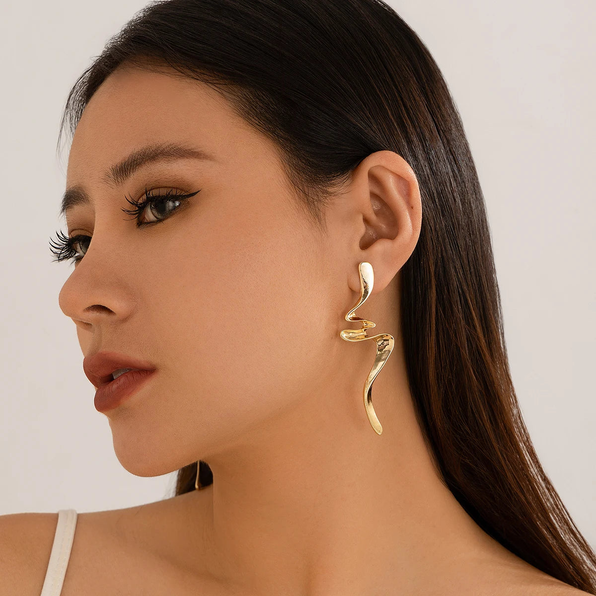 IngeSight.Z Fashion Irregular Metal Twisted Long Drop Earrings for Women Trending Geometric Gold Color Waves Earrings Jewelry