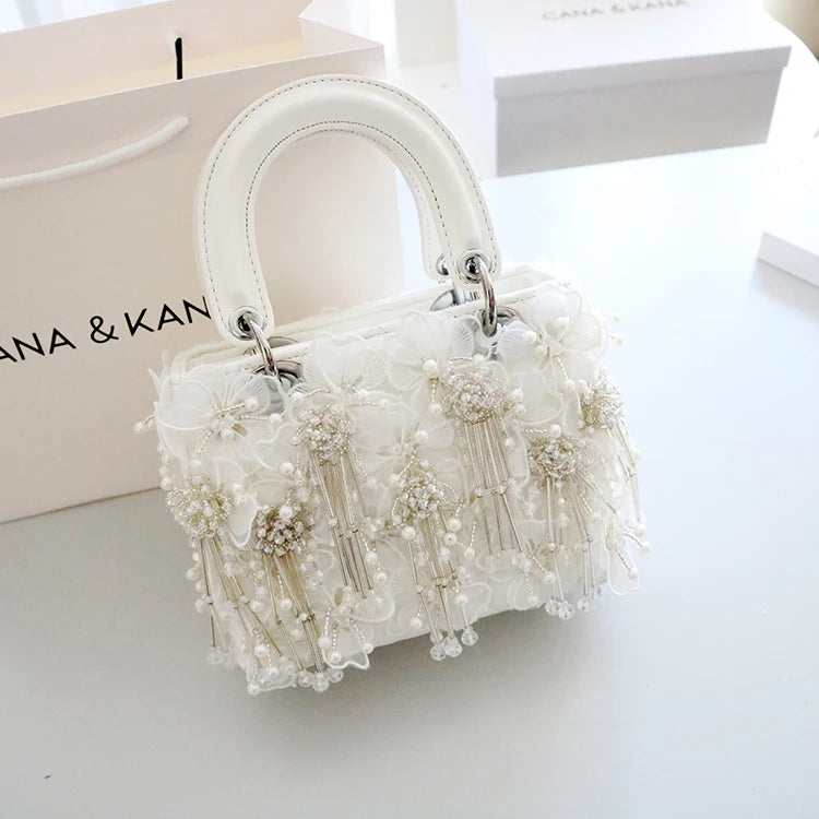 Sea Fairy Tassel Flower Bag 2024 Summer New Shoulder Crossbody All Western Style White Women's Bag Princess Bag Cute Banquet Bag