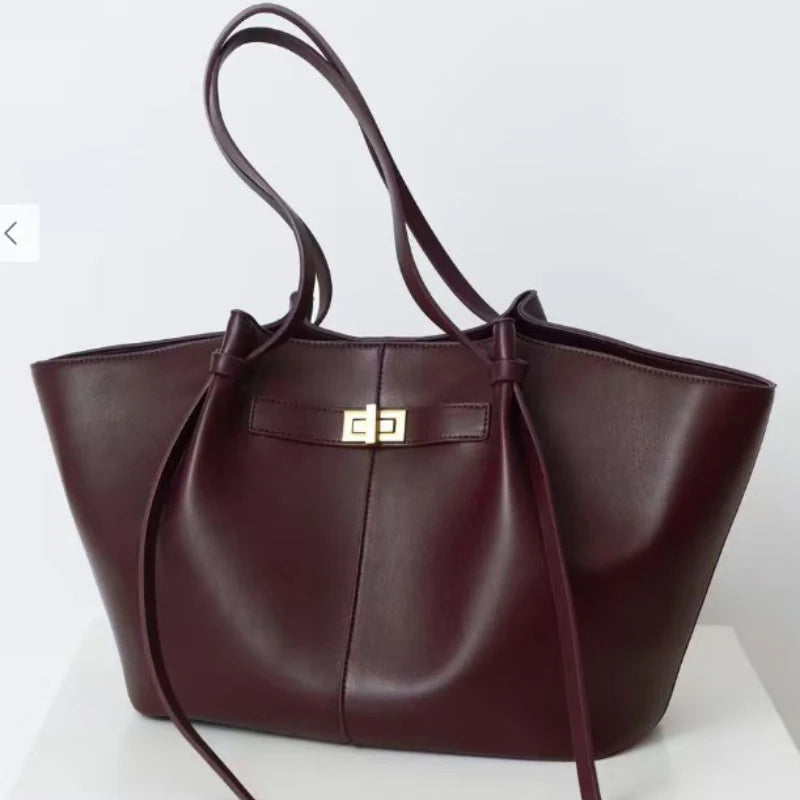 Brand Wing Shaped Handbag Luxury Gold Lock Buckle Design Tote Bag Women Large Capacity Shopping Bag Elegant Commute Underarm Bag