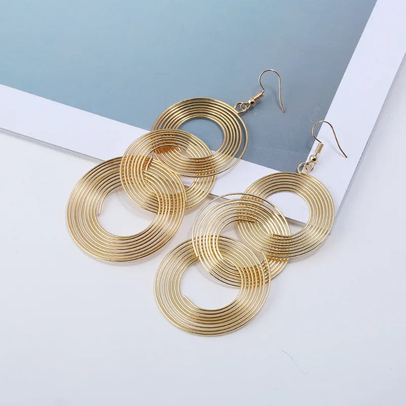 Minimalism Personality Metal Drop Earrings for Women Leaf Round Water Droplet Butterfly Twist Metal Earrings Geometry Jewelry