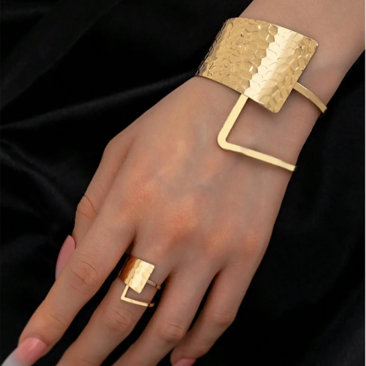 Exaggerated Creativity Irregular Geometric Wide Cuff Bracelet Ring Set for Women Simple Fashion Hand Jewelry Hot Sale Party Gift