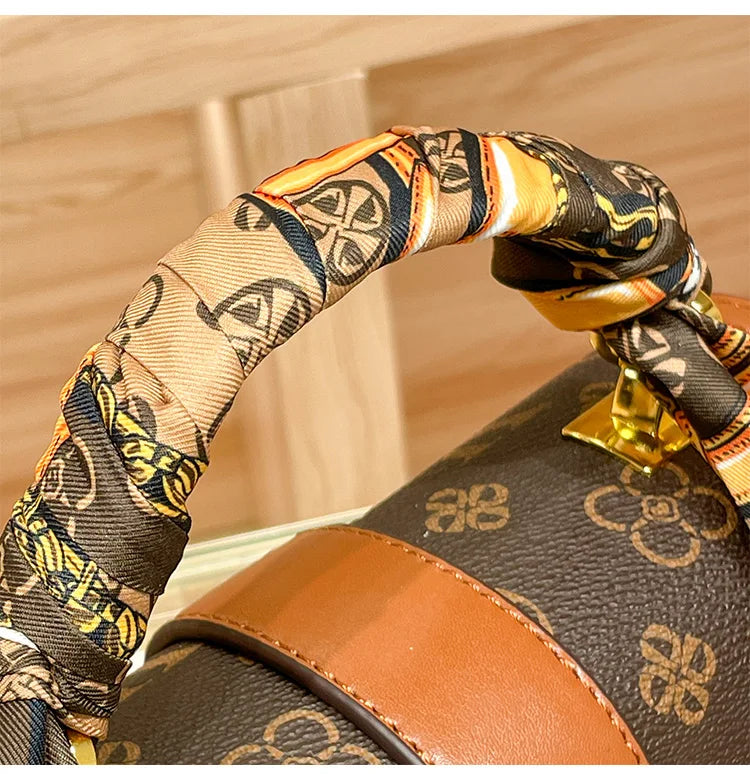 Brand women's handbag 2025 new autumn and winter designer shoulder crossbody bag fashionable and high-end small square bag