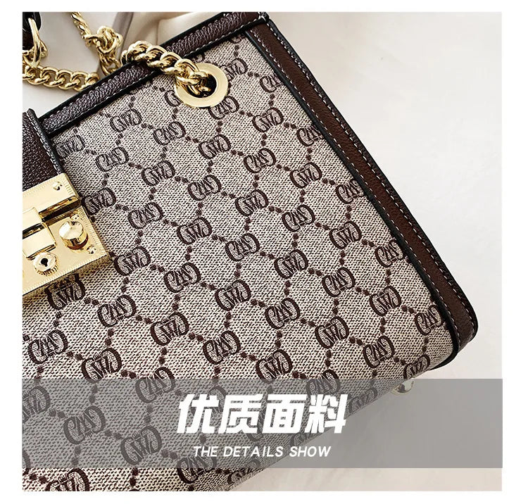 Women's Bag 2025 New Fashion European and American Retro Print Large Capacity Tote Bag Chain Shoulder Underarm Bag Wholesale