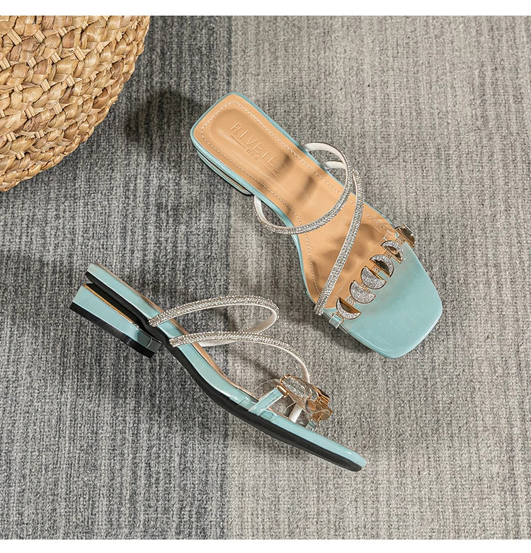 summer new women's slippers outdoor sandals casual flat shoes Stylish metal design Korean style office wear Large size 43