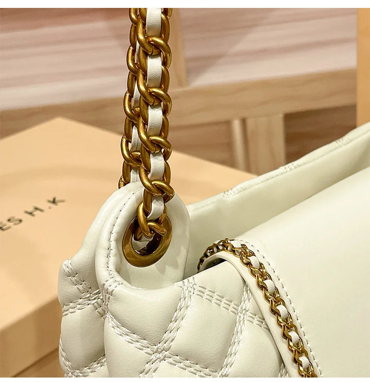 2025 women's brand genuine leather chain bag, new designer brings a sense of luxury, large capacity underarm shoulder bag is fas