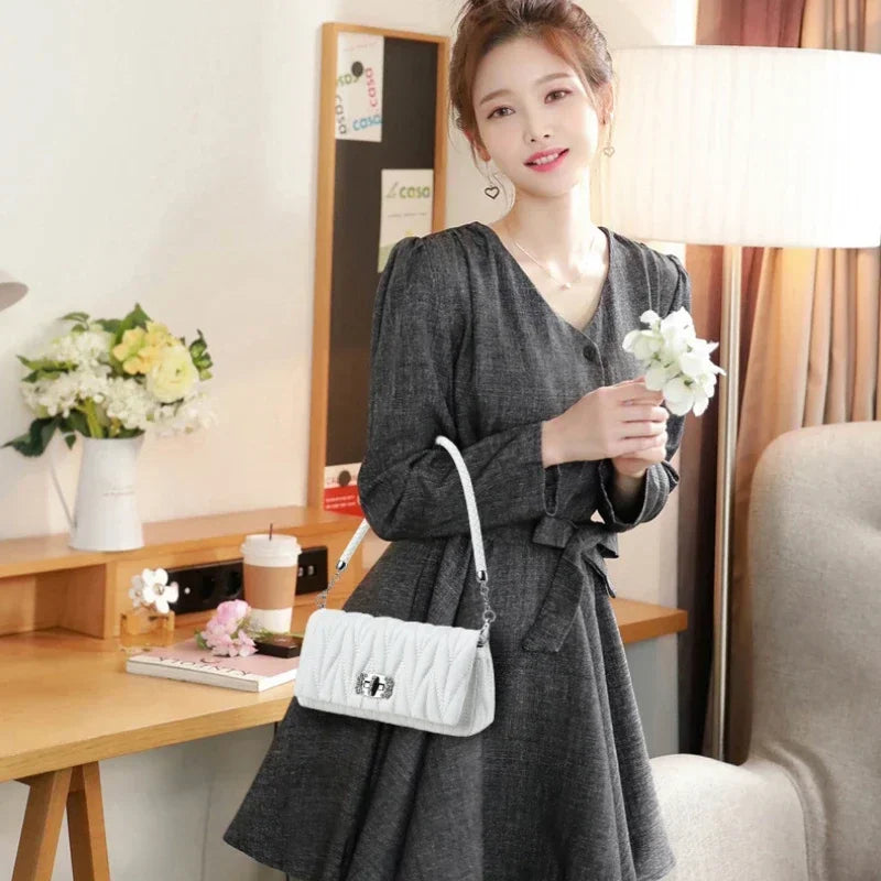 Women Bags Luxury Designer Purses and Handbags Rhinestone Chain Flap Crossbody Small Square Bag Casual Shoulder Messenger Bags