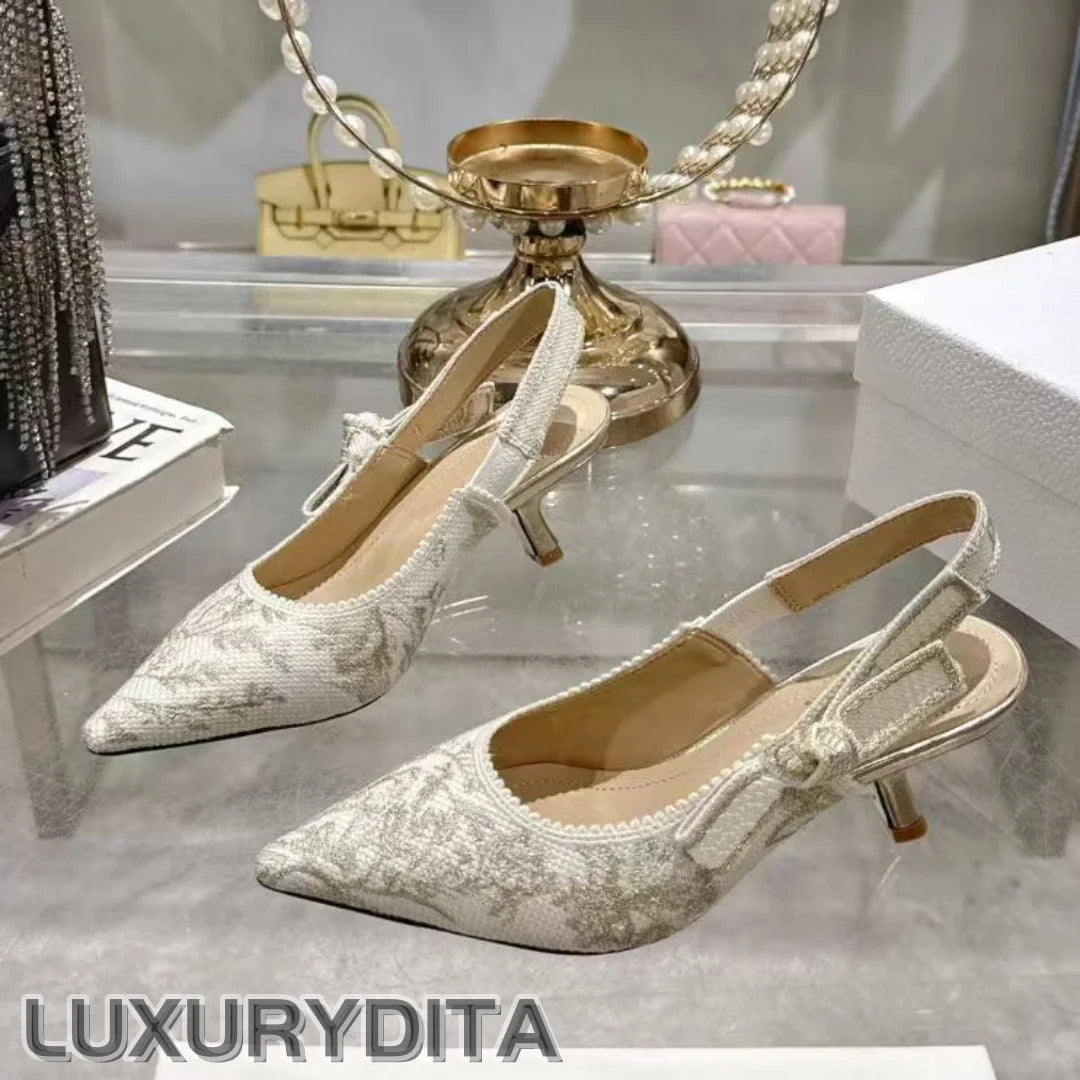 Top Quality Luxury Womens Sandal Casual Lace Flat Fashion Embroidered Muller Shoes Designer Silk Leather Soled High Heel S0537