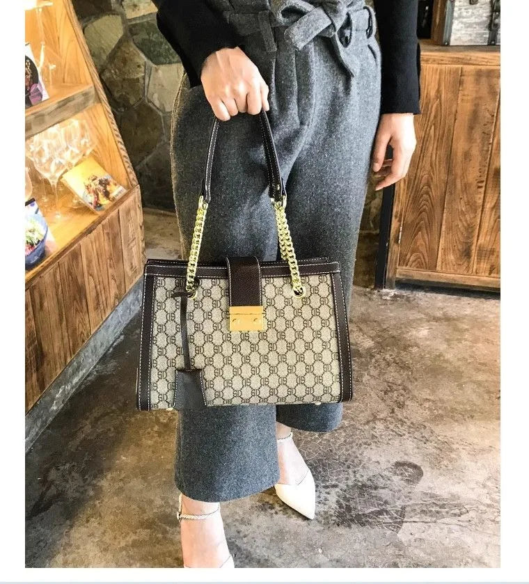 2025 Vintage Shoulder Bag - Large Capacity Crossbody Purse, Elegant Retro Tote for Work, Fashion Commuter