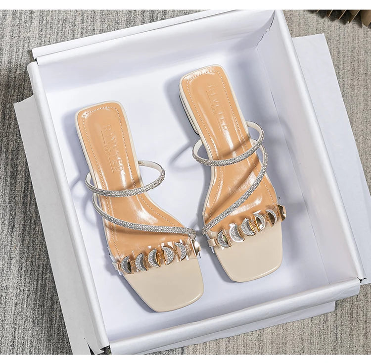 summer new women's slippers outdoor sandals casual flat shoes Stylish metal design Korean style office wear Large size 43