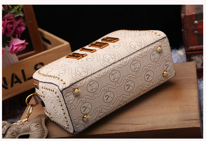 Light luxury brand women's handbag 2025 new autumn and winter fashion retro designer high-end single shoulder crossbody small sq