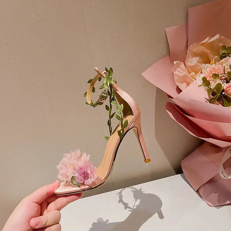 2025 summer new open toed slim heel pink flower fairy style buckle with high heels wedding shoes women's sandals