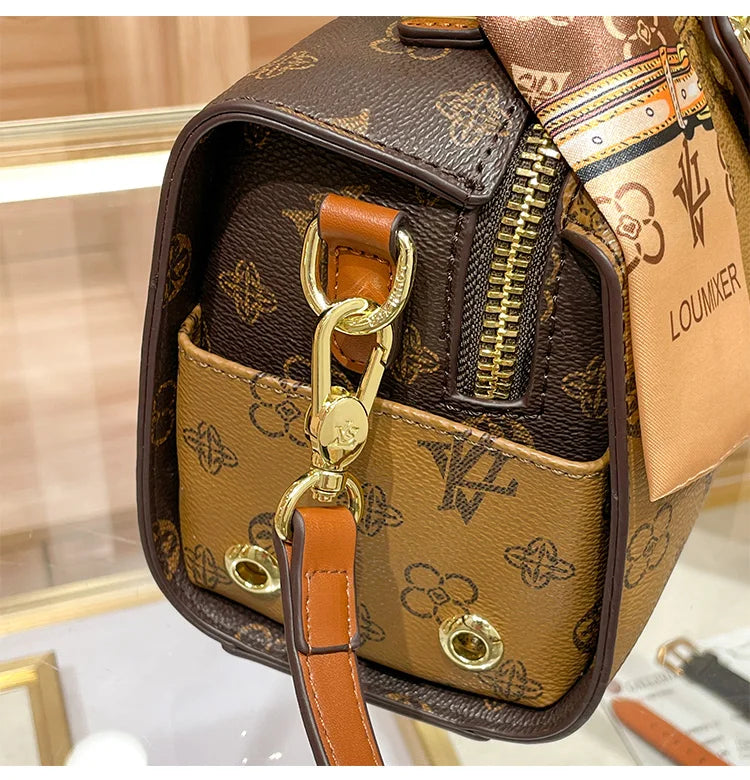 Brand women's handbag 2025 new autumn and winter high-end texture niche designer light luxury shoulder crossbody bag pillow bag