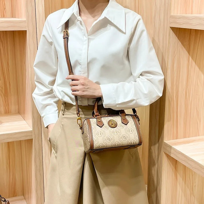 Brand Handheld Women's Bag 2025 New Designer Spring/Summer Luxury Pillow Bag Retro Single Shoulder Crossbody Bag