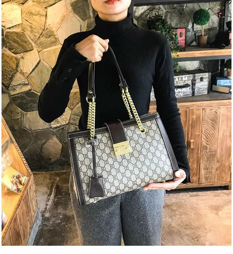 2025 Vintage Shoulder Bag - Large Capacity Crossbody Purse, Elegant Retro Tote for Work, Fashion Commuter