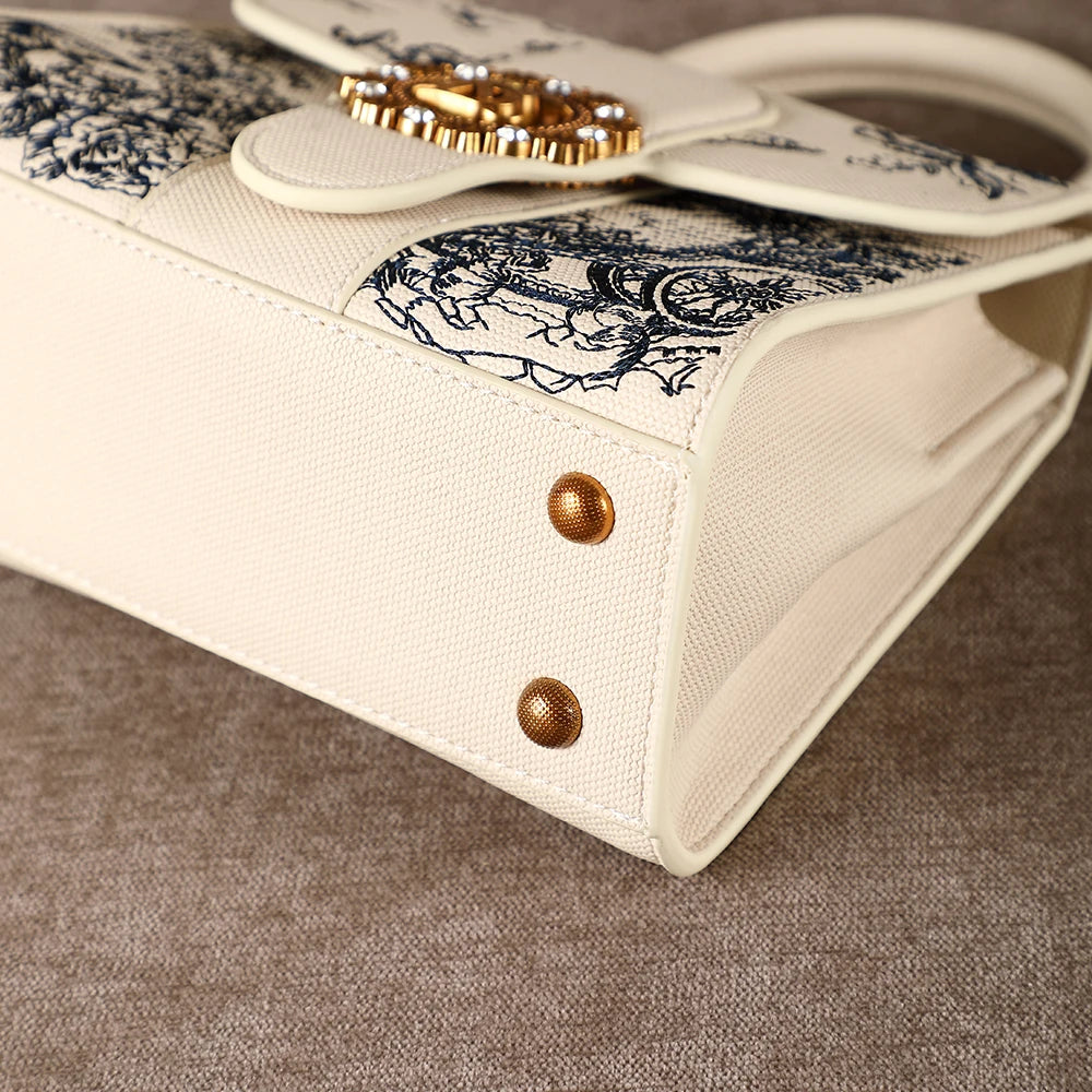 Light luxury women's handbag 2026 popular new fashion versatile shoulder bag high-end designer Chinese style embroidered crossbo