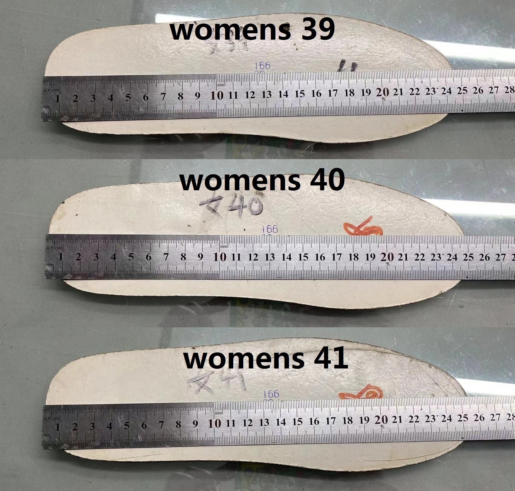 Top Quality Luxury Womens Sandal Casual Lace Flat Fashion Embroidered Muller Shoes Designer Silk Leather Soled High Heel S0537