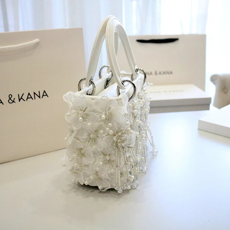 Sea Fairy Tassel Flower Bag 2024 Summer New Shoulder Crossbody All Western Style White Women's Bag Princess Bag Cute Banquet Bag
