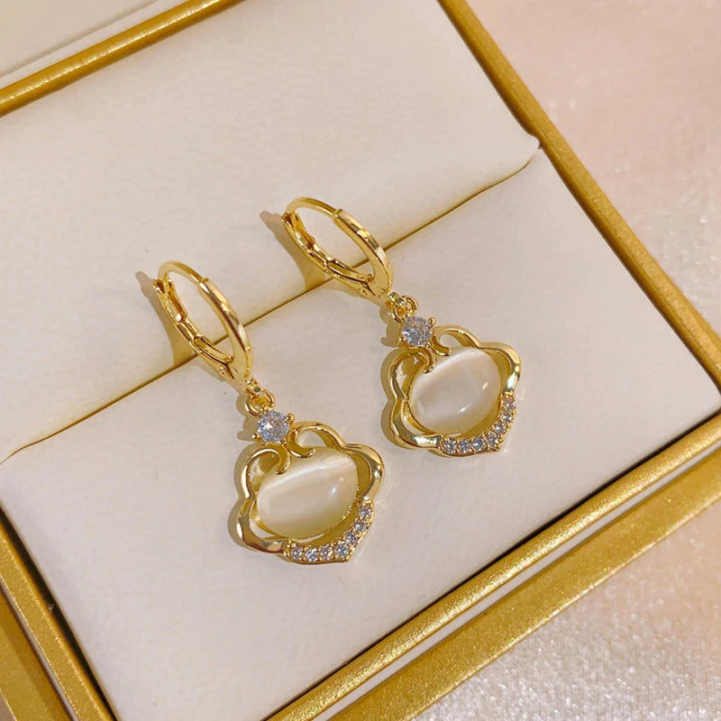New Fashion Trend Cat's Eye Safety Lock Pendant Gold Color Earrings for Women Personality Elegant Ladies Party Jewelry Gifts