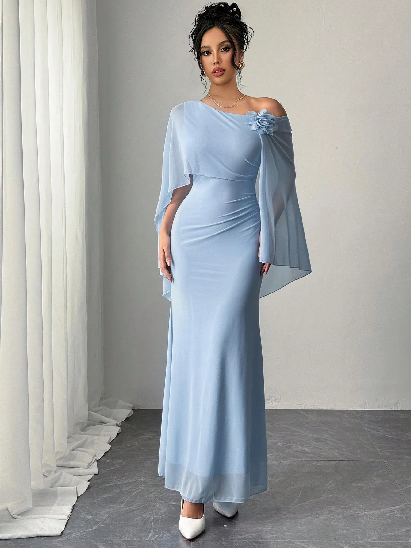Spring/Summer Women's Sexy One-Shoulder Corsage Mesh Cape Ultra Long Dress Elegant Gown for Special Occasions