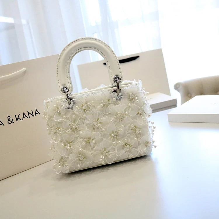 Sea Fairy Tassel Flower Bag 2024 Summer New Shoulder Crossbody All Western Style White Women's Bag Princess Bag Cute Banquet Bag