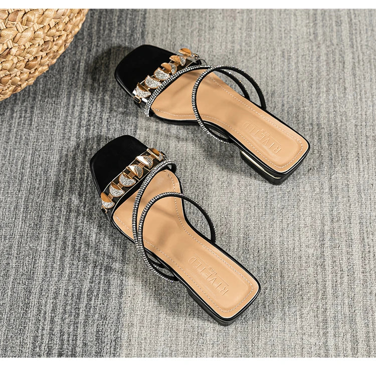 summer new women's slippers outdoor sandals casual flat shoes Stylish metal design Korean style office wear Large size 43