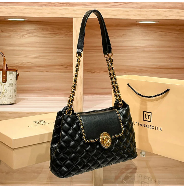 2025 women's brand genuine leather chain bag, new designer brings a sense of luxury, large capacity underarm shoulder bag is fas