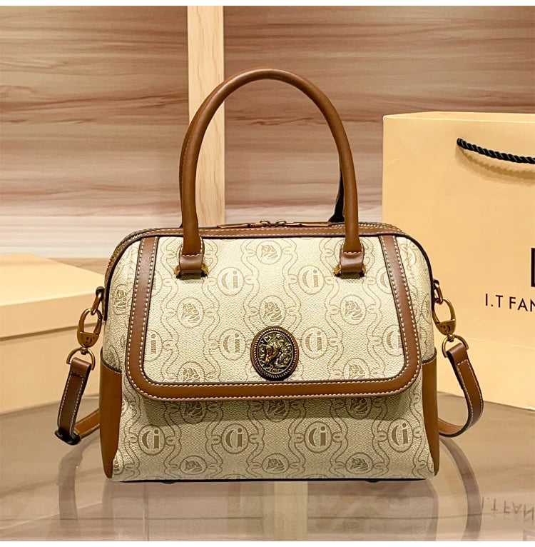 Light luxury brand women's bag 2025 new fashionable and high-end one shoulder hand-held niche design crossbody bag Boston bag