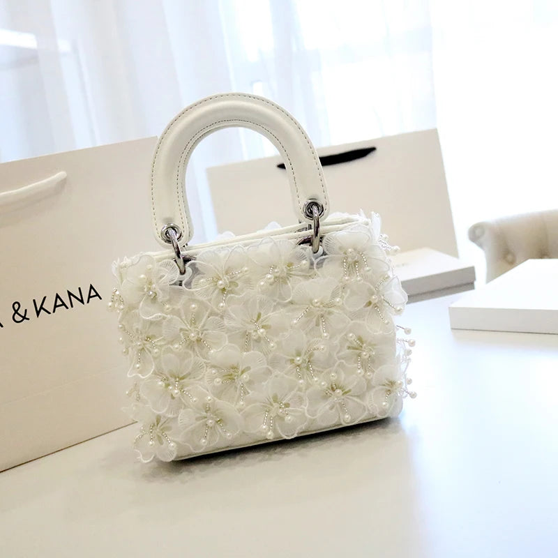 Sea Fairy Tassel Flower Bag 2024 Summer New Shoulder Crossbody All Western Style White Women's Bag Princess Bag Cute Banquet Bag