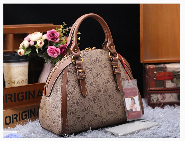 Women's handbag light luxury 2025 autumn and winter new item large capacity retro high-end designer shoulder crossbody bag