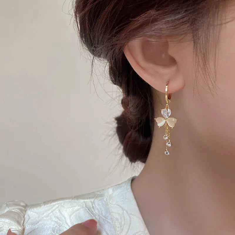 New Korean Fashion Clover Crystal Love Heart Dangle Earrings for Women Luxury Opal Tassel Pendant Earring Jewelry Party Gifts