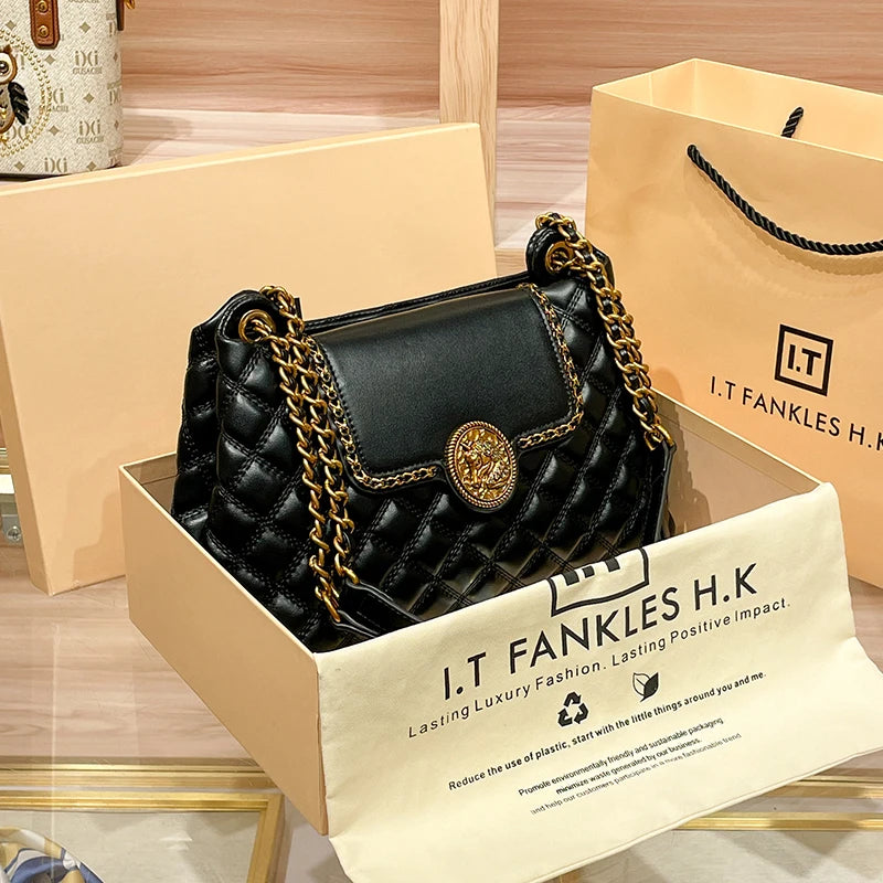 2025 women's brand genuine leather chain bag, new designer brings a sense of luxury, large capacity underarm shoulder bag is fas