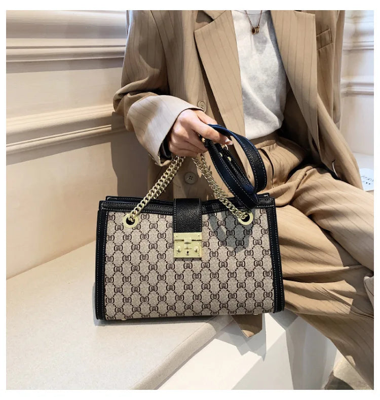 Women's Bag 2025 New Fashion European and American Retro Print Large Capacity Tote Bag Chain Shoulder Underarm Bag Wholesale