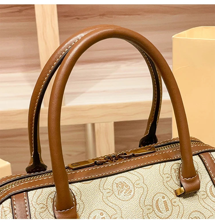 Light luxury brand women's bag 2025 new fashionable and high-end one shoulder hand-held niche design crossbody bag Boston bag