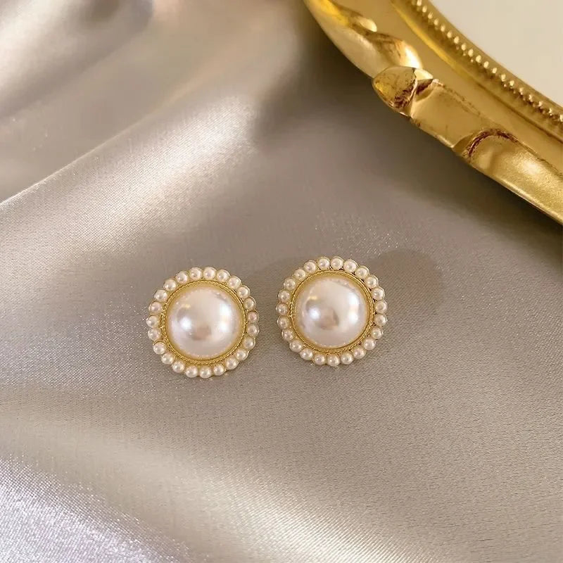 Vintage Dripping Oil Wine Red Retro Stud Earrings for Women Korean Pearl Flower Heart Shape Geometric Earring High Sense Jewelry