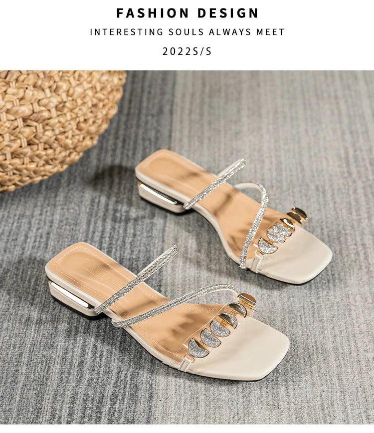 summer new women's slippers outdoor sandals casual flat shoes Stylish metal design Korean style office wear Large size 43