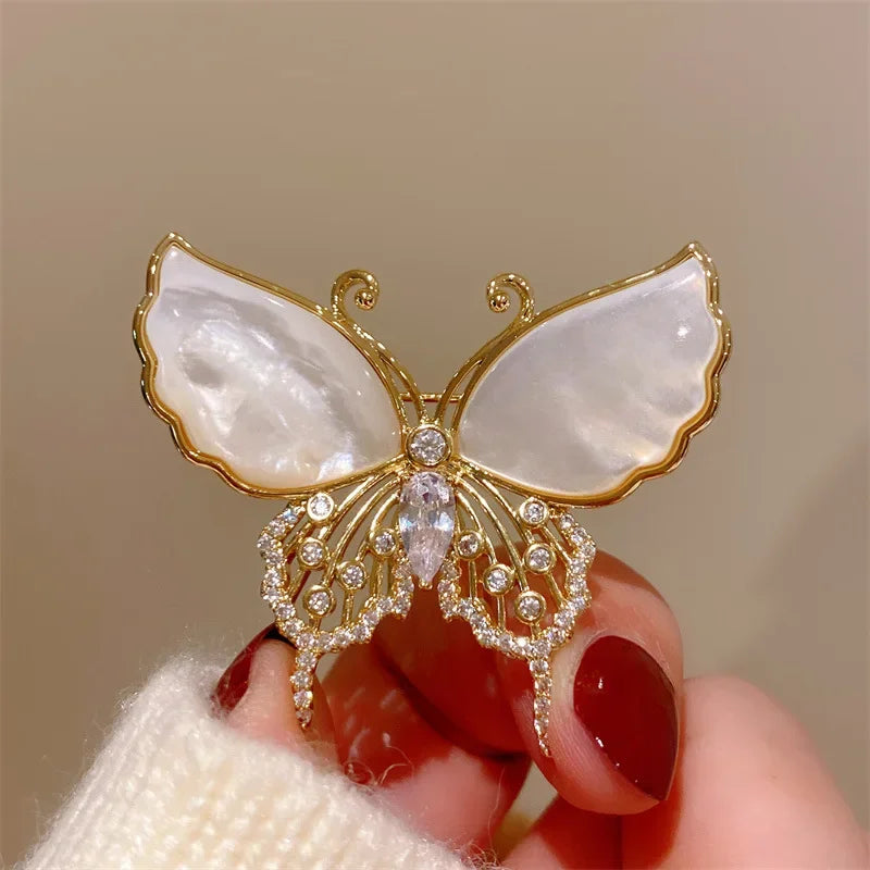 Luxury Snowflake Pearl Crystal Brooch Large Snowflake Flower Brooch Pins Fashion Exquisite Women's Jewelry