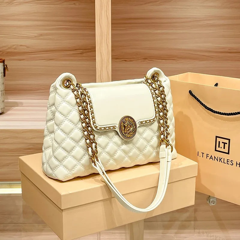 2025 women's brand genuine leather chain bag, new designer brings a sense of luxury, large capacity underarm shoulder bag is fas