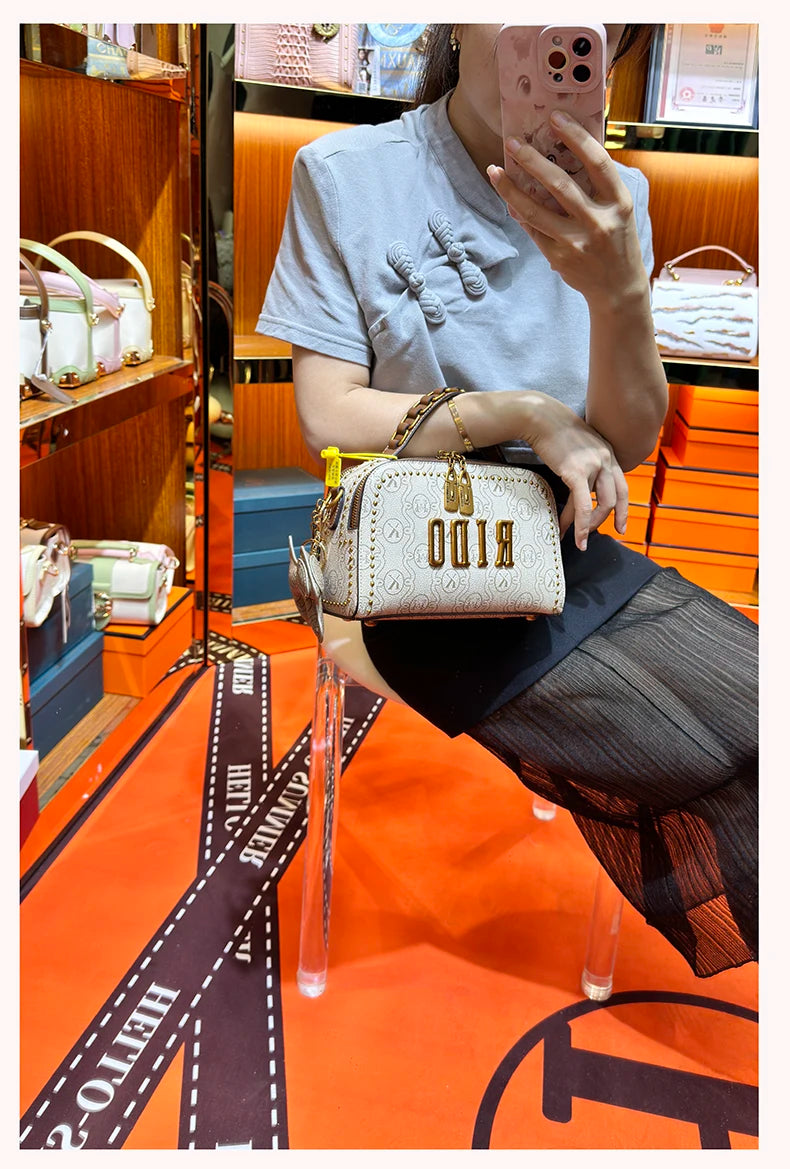 Light luxury brand women's handbag 2025 new autumn and winter fashion retro designer high-end single shoulder crossbody small sq