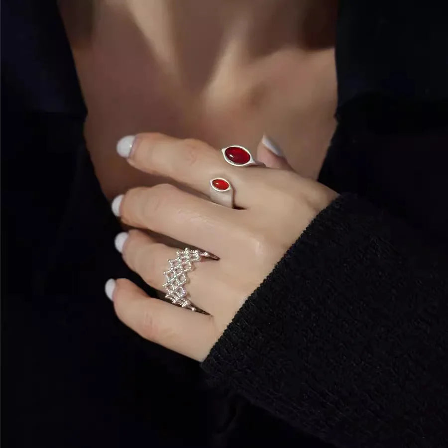XIYANIKE Minimalist Handmade Simple Red Stone Web Rings For Women Vintage Fashion New Jewelry Gift Party Wedding anillos