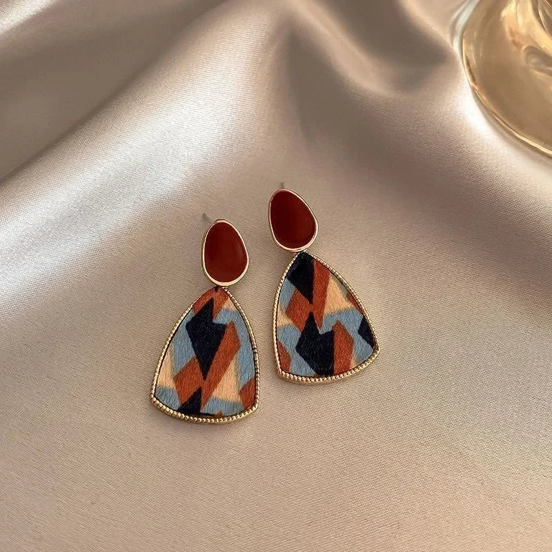 Vintage Dripping Oil Wine Red Retro Stud Earrings for Women Korean Pearl Flower Heart Shape Geometric Earring High Sense Jewelry