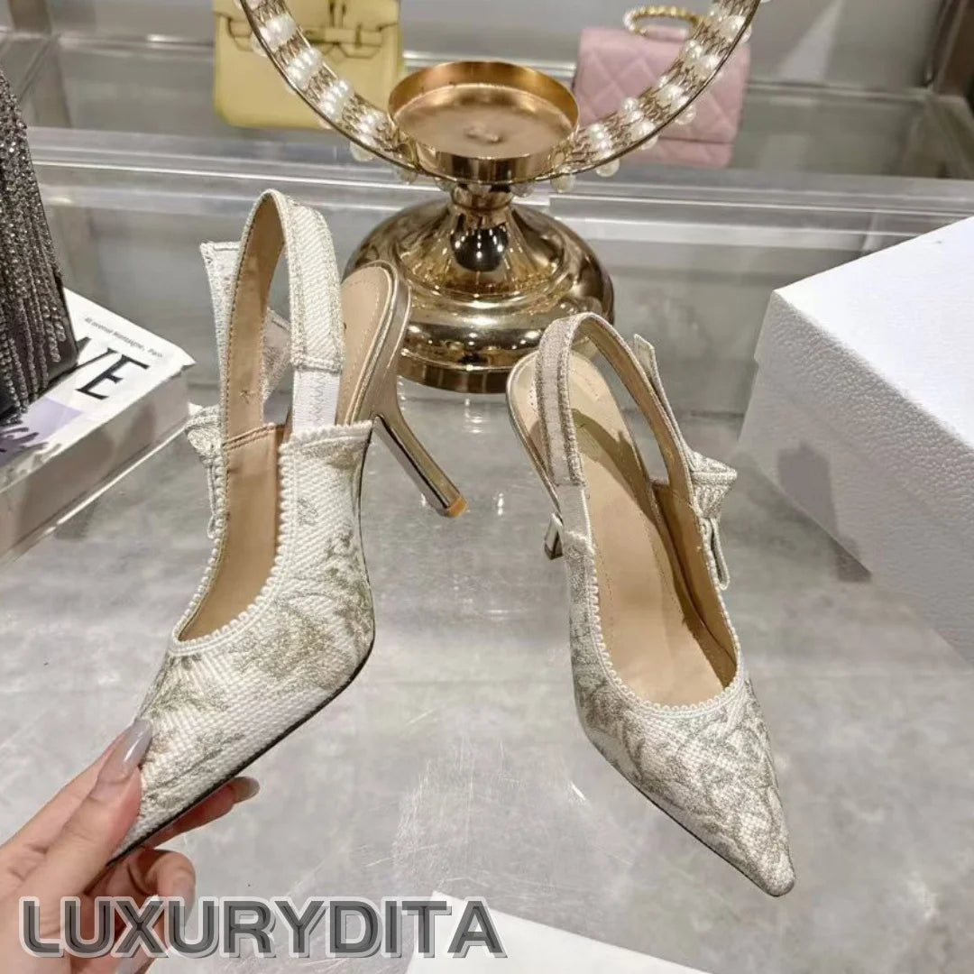 Top Quality Luxury Womens Sandal Casual Lace Flat Fashion Embroidered Muller Shoes Designer Silk Leather Soled High Heel S0537