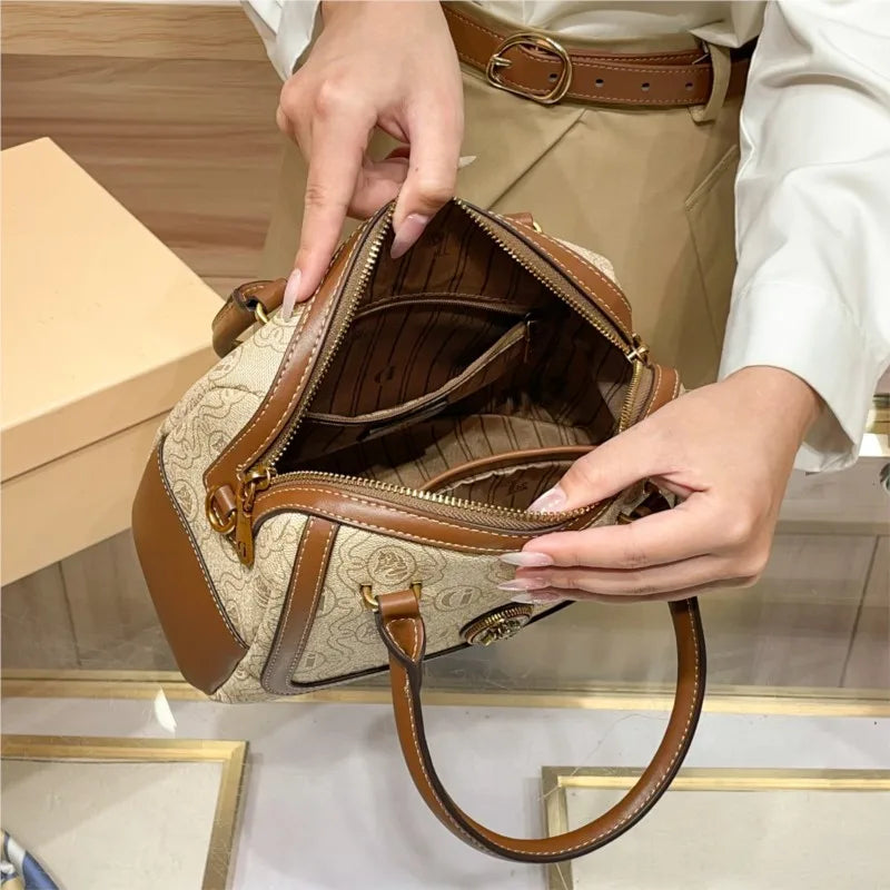 Light luxury brand women's bag 2025 new fashionable and high-end one shoulder hand-held niche design crossbody bag Boston bag
