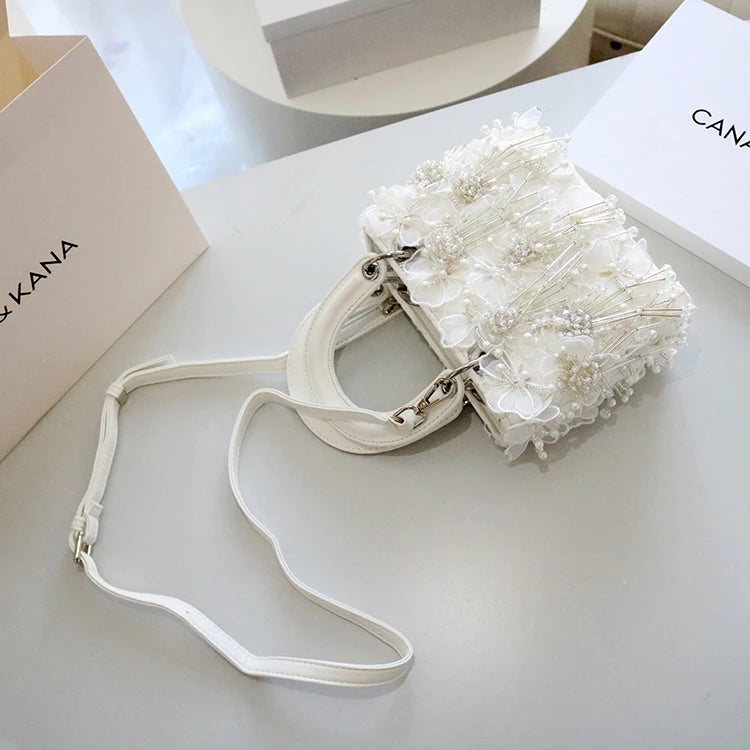 Sea Fairy Tassel Flower Bag 2024 Summer New Shoulder Crossbody All Western Style White Women's Bag Princess Bag Cute Banquet Bag