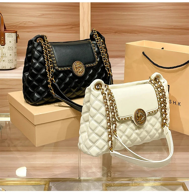 2025 women's brand genuine leather chain bag, new designer brings a sense of luxury, large capacity underarm shoulder bag is fas