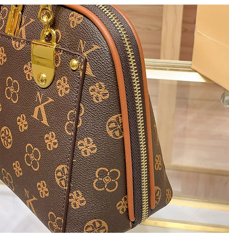New 2025 High-End Designer Women's Handbag Autumn Winter Shoulder Crossbody Tote Bag Fashionable Luxury Accessory for Ladies
